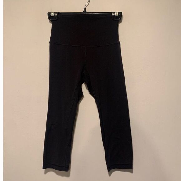 Lululemon Align Crop Black Size 4 Flawed See Pics Athletic Running Yoga - Picture 8 of 9